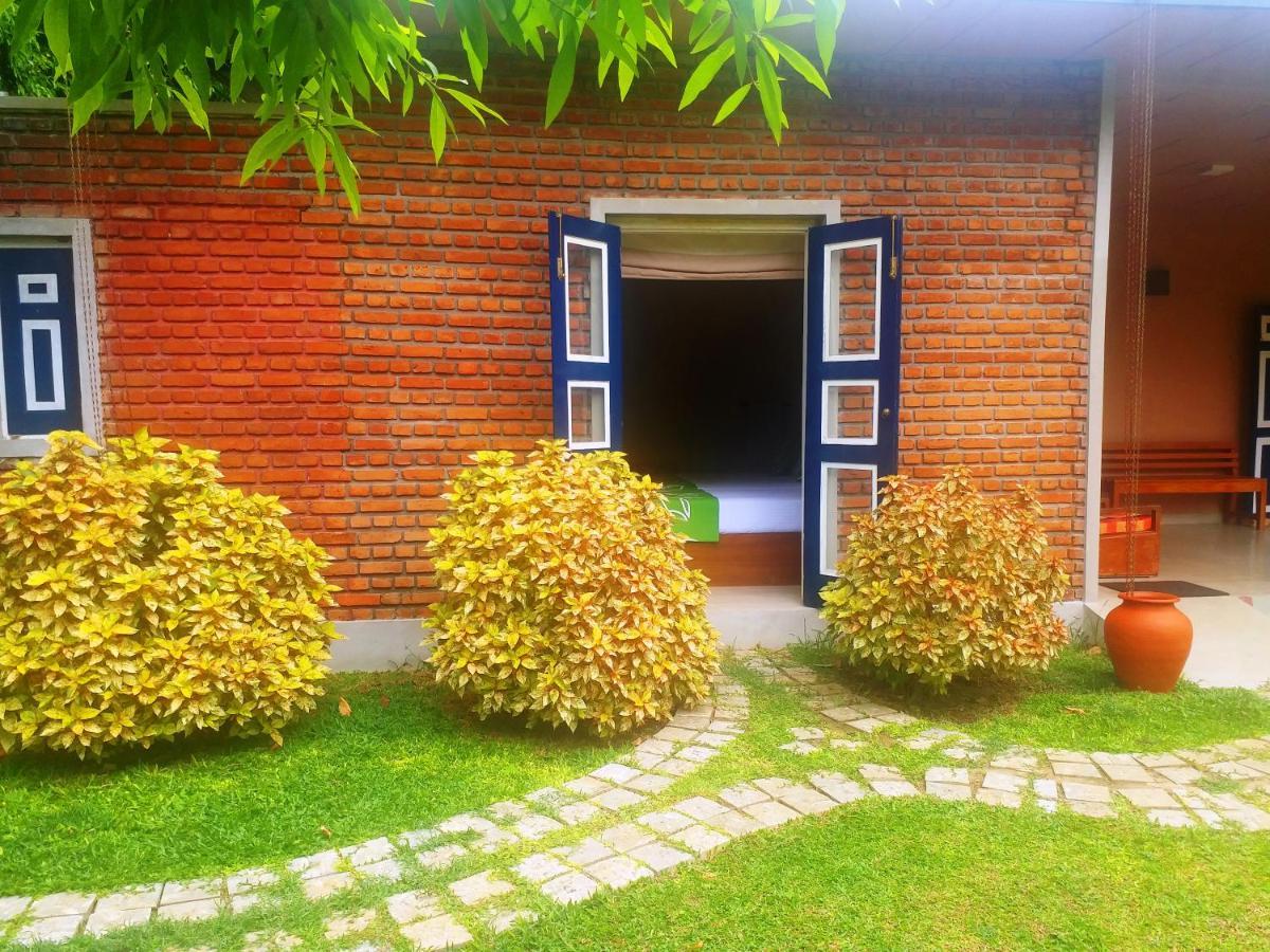 Honey Tree Polonnaruwa Hotel Luaran gambar