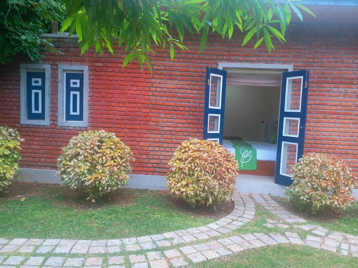 Honey Tree Polonnaruwa Hotel Luaran gambar